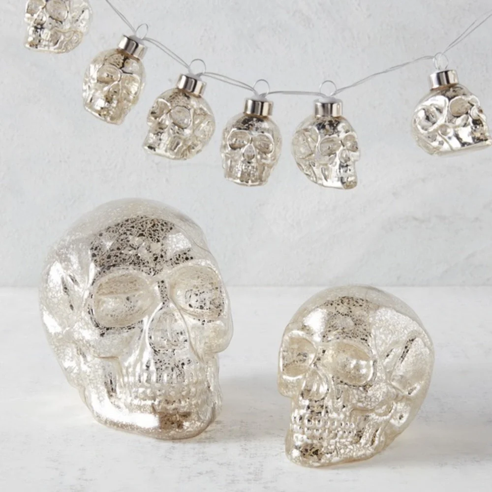 Z Gallerie Spooky Shiny Silver LED Glass Skull String Lights 💀